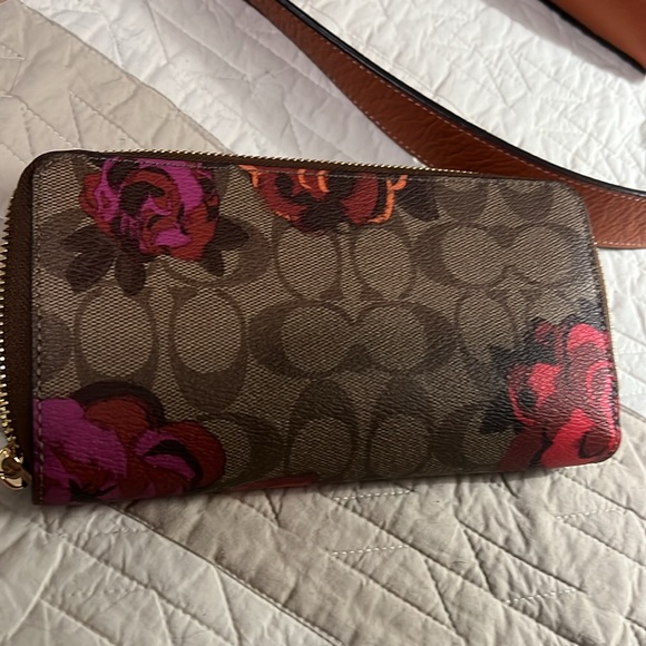 Coach handbag and wallet set - Picture 4 of 10